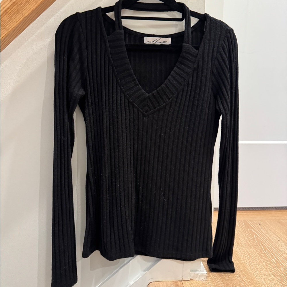 NWOT Red Haute Black Ribbed V-Neck Halter Sweater Top, Size XS.